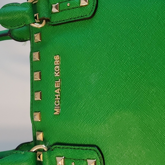 Michael Kors Handbag - Picture 2 of 16
